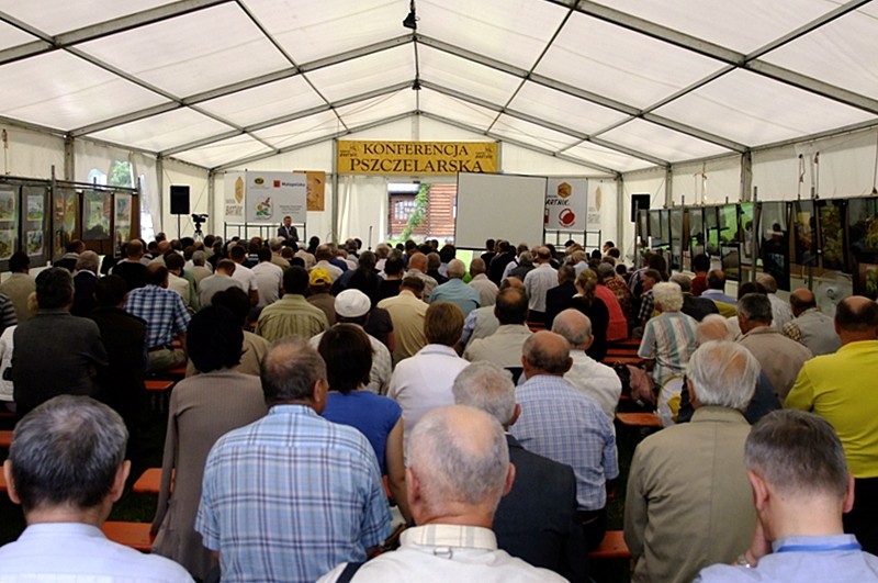 IV KONFERENCJA „Pomóżmy pszczołom – pszczoły pomogą nam”