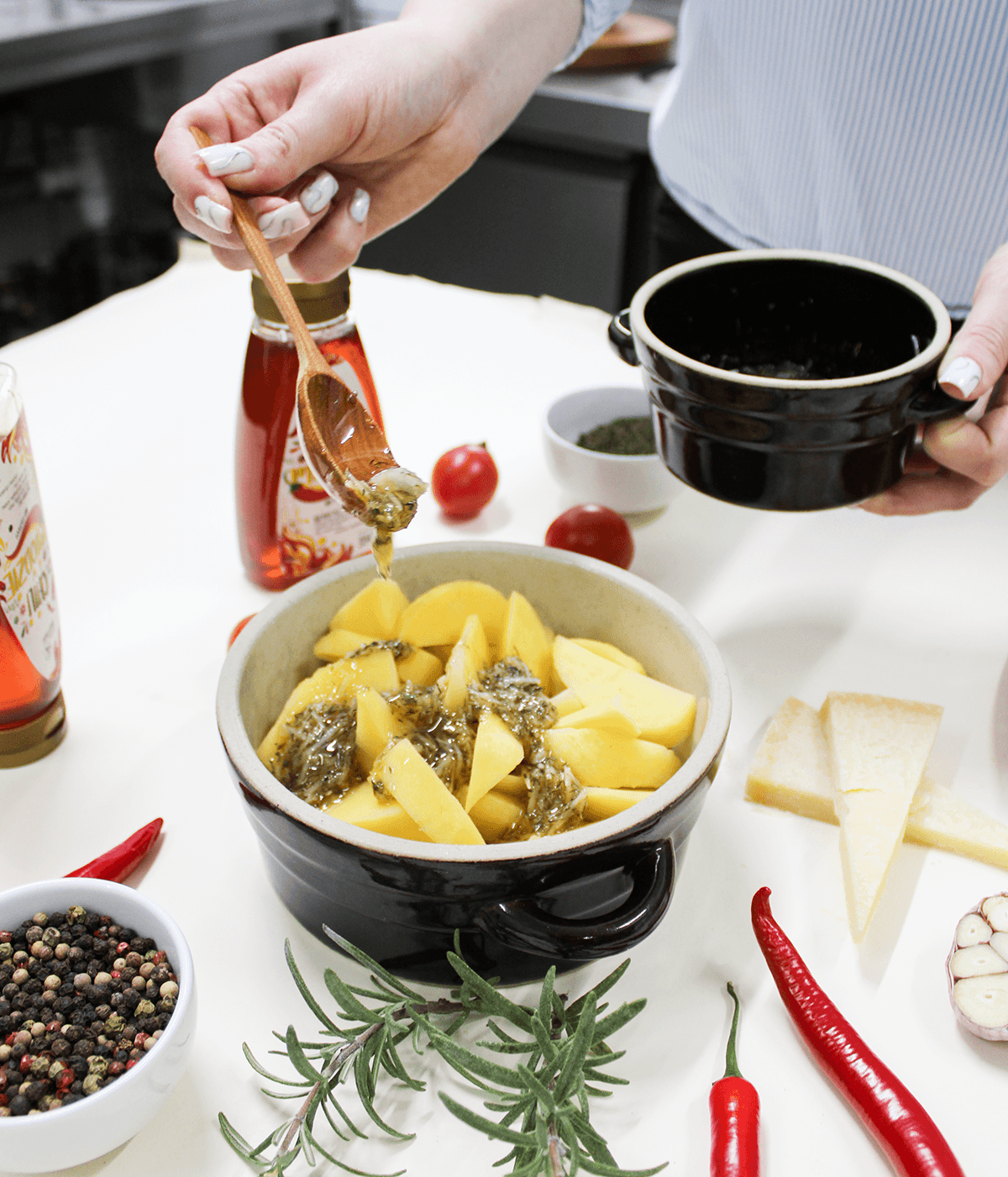 Pieczone ziemniaczki z miodem i parmezanem