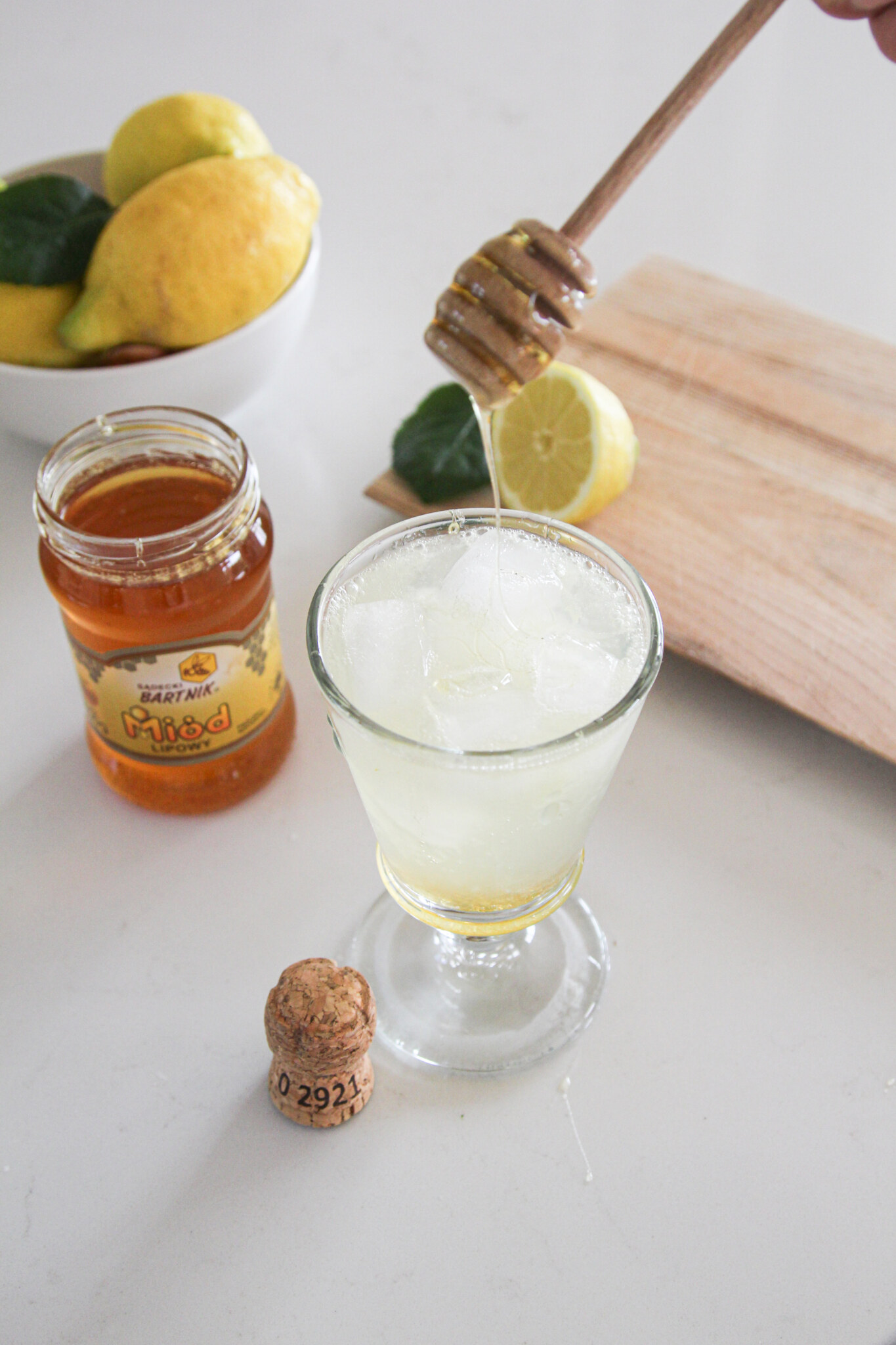 Limoncello Spritz z miodem lipowym