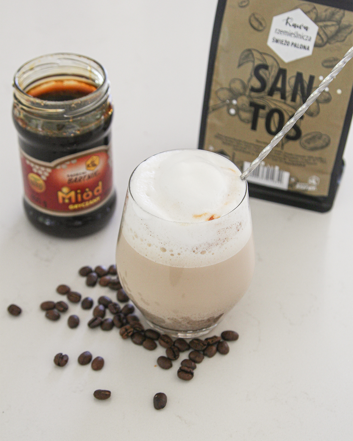 Honey Iced Latte – kawa mrożona z miodem gryczanym