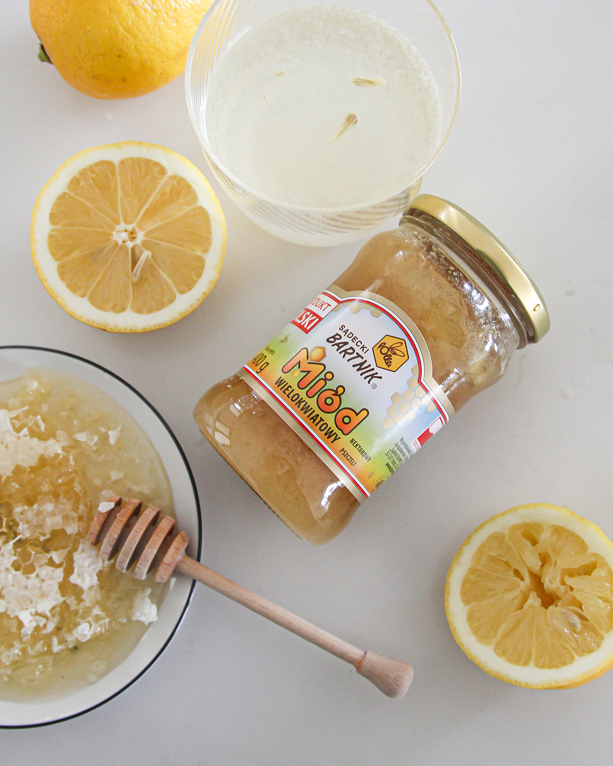 Woda z miodem i cytryną – karnawałowy mocktail